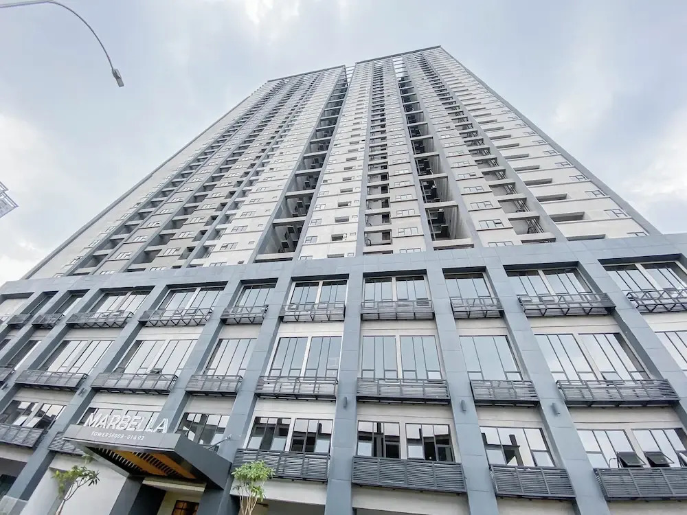 Comfy And Warm 2Br At Meikarta Apartment