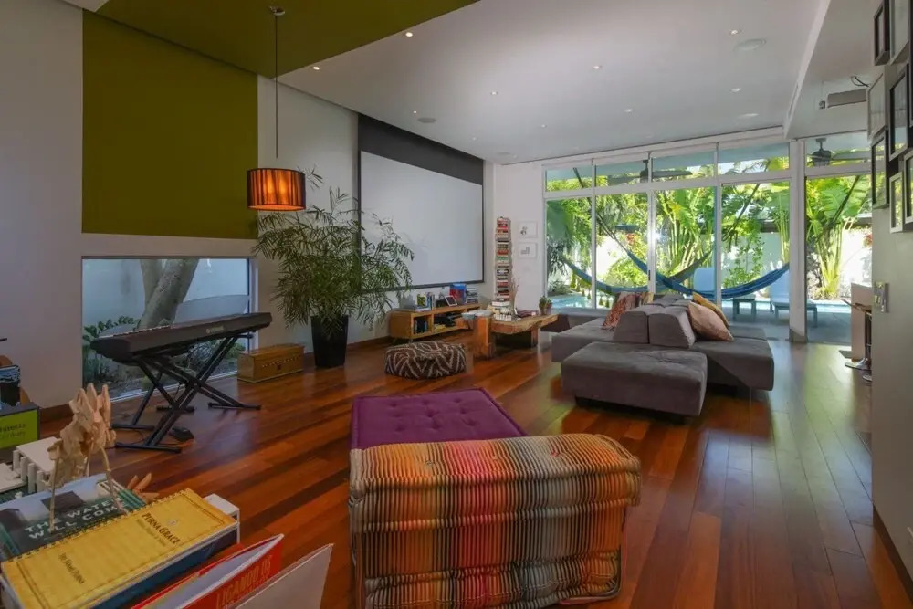 Miami Abode - Private & Sanitized, Perfect for Working From Home. Private Pool, Pet Friendly. Super-host Support
