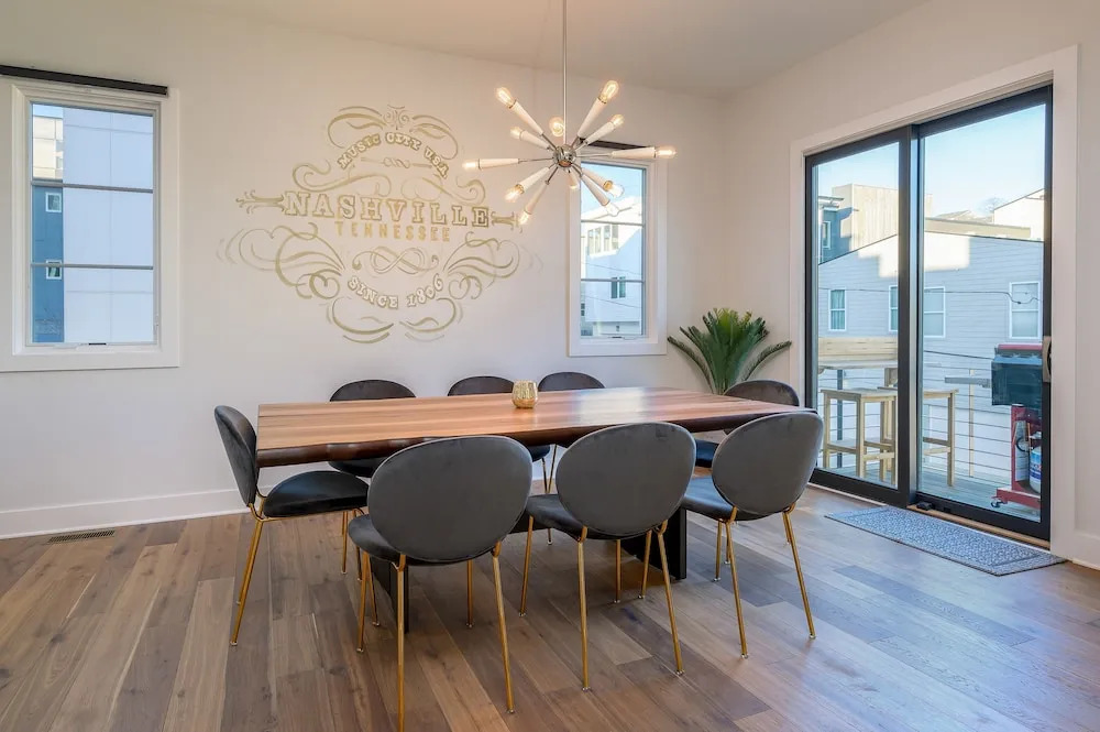 New Listing! Luxe New-build W/ Rooftop Lounge 3 Bedroom Townhouse