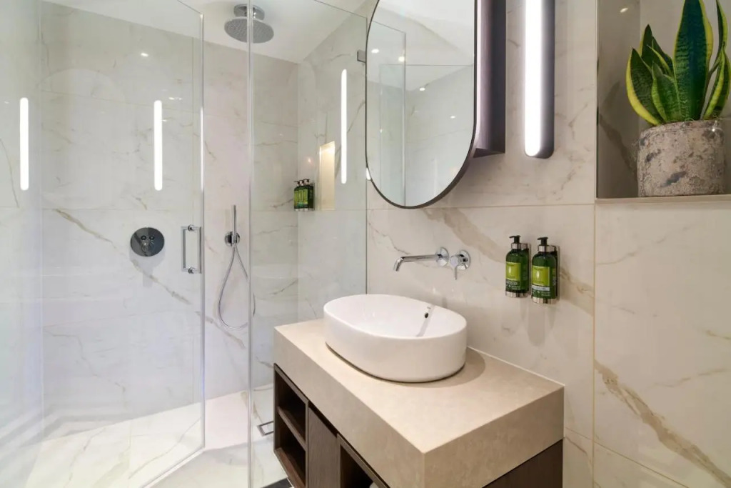 Cheval Phoenix House at Sloane Square