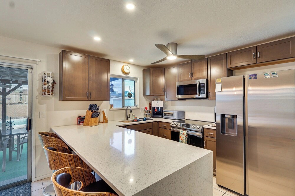 Pool & Patio! Mod Desert Digs Near Lake Havasu