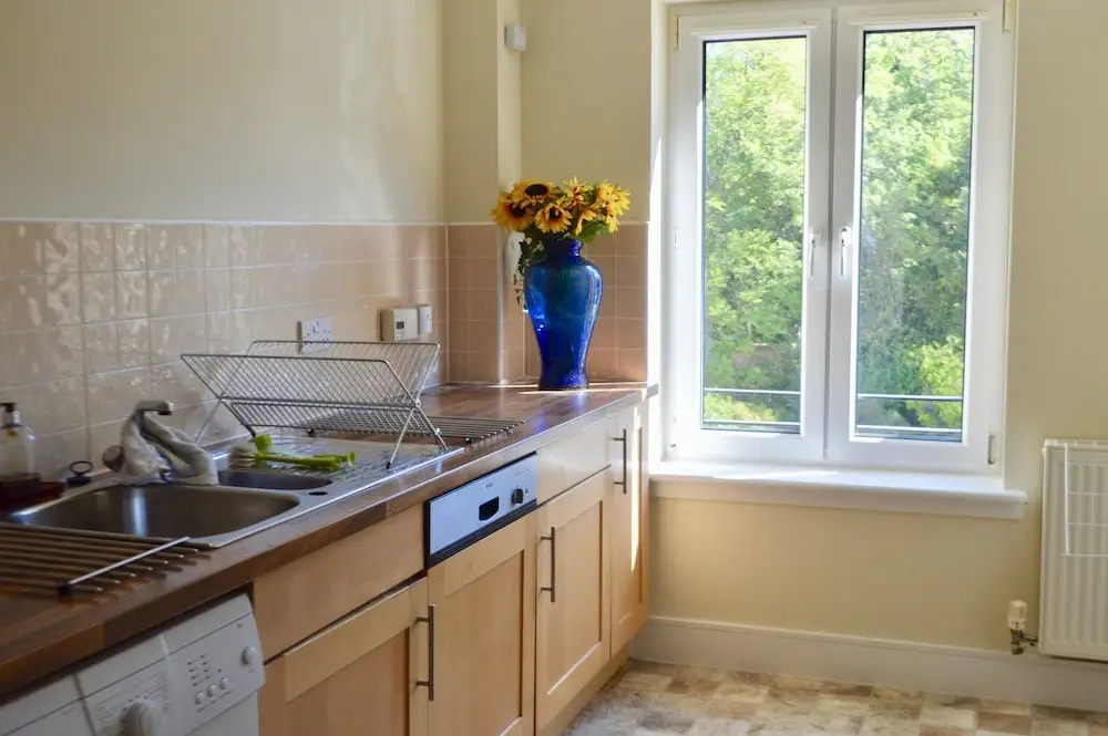 Central Edinburgh 2 Bedroom Apartment