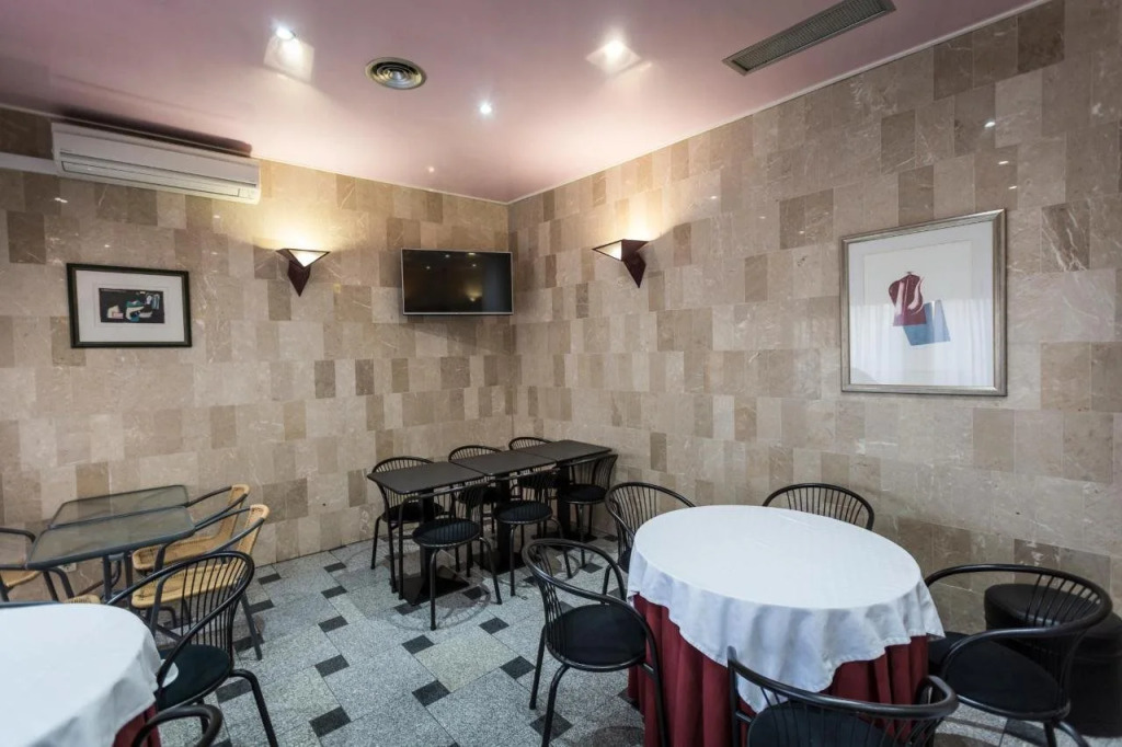Hotel Arangues