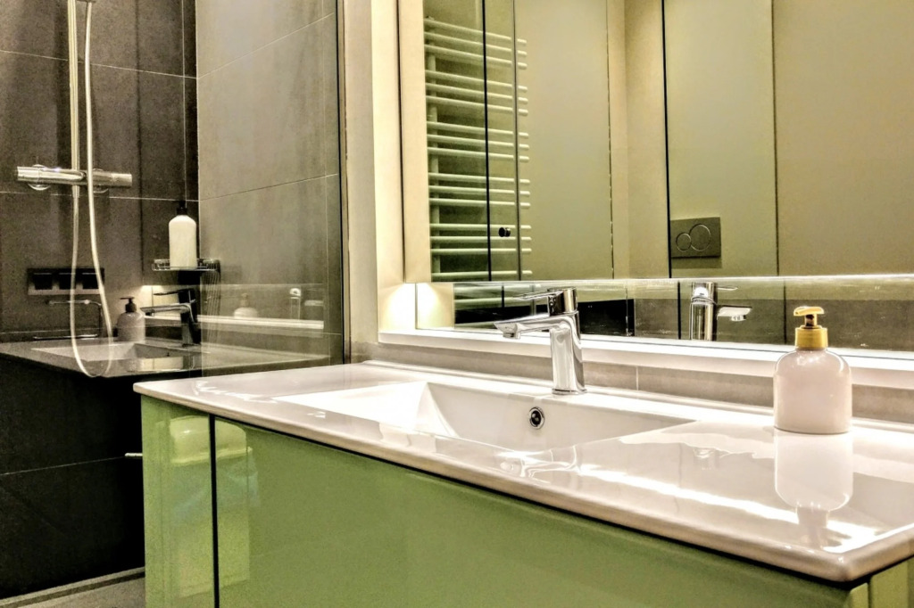 3br Modernist Pg de Gràcia high ceilings - Dandi