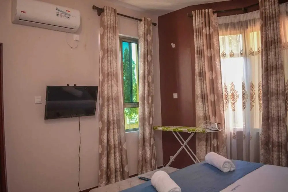 Lux Suites Dofils Sunset Apartments