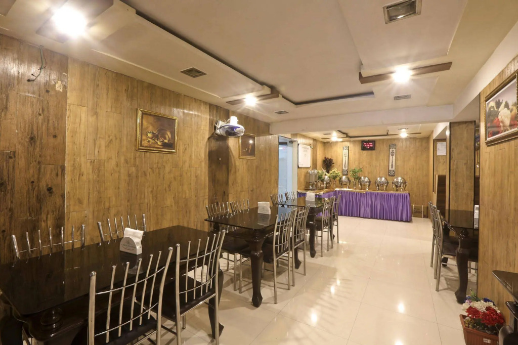 OYO Apartments Powai Lake