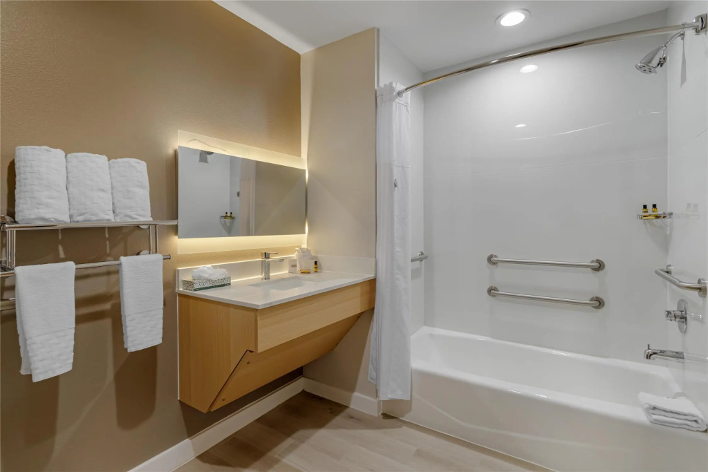 Best Western Plus Pearland/Houston Medical Center Hotel