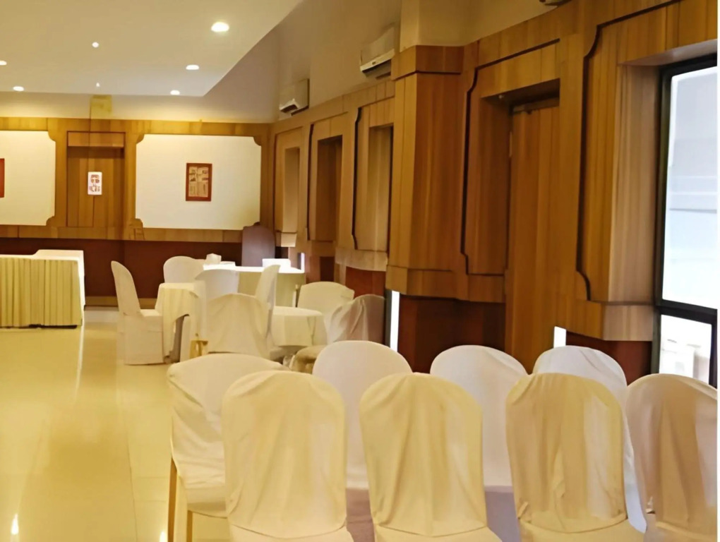 The Boulevard Hotel