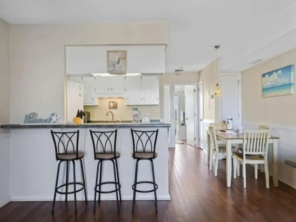 Pelican Perch - 3rd Floor Views Of The Ocean And Marsh - Perfect For Wildlife Viewing. 1 Bedroom Condo by RedAwning