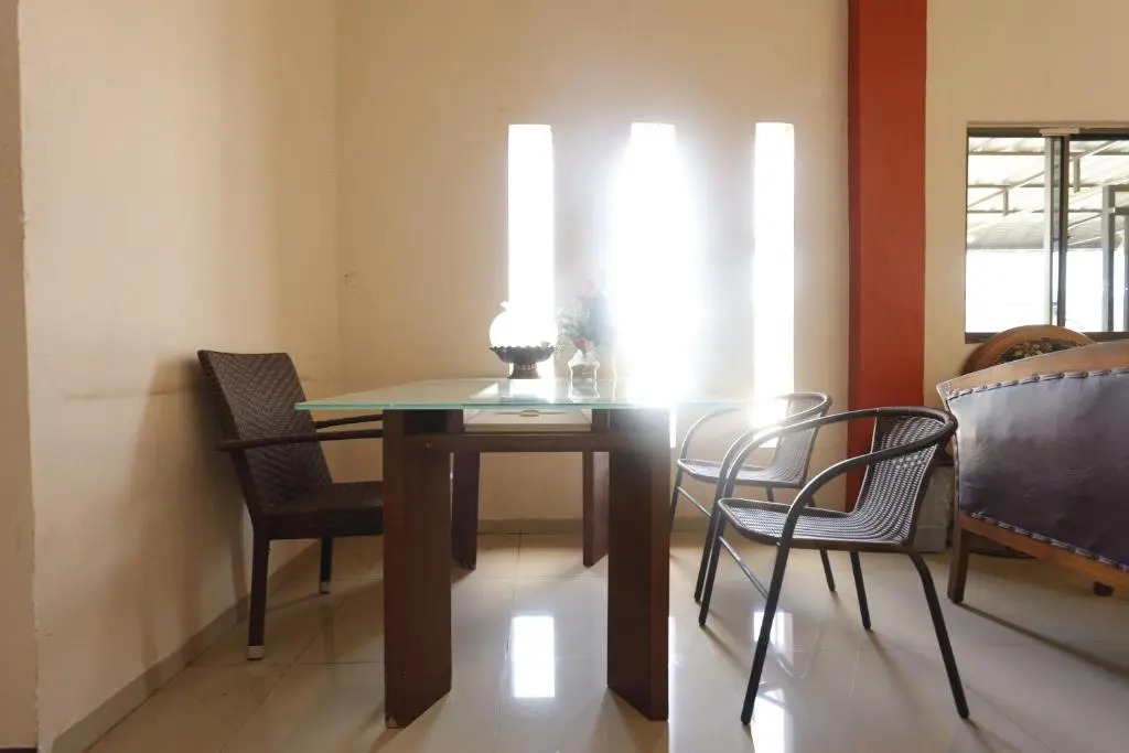 Hotel O Homestay Bude Sri