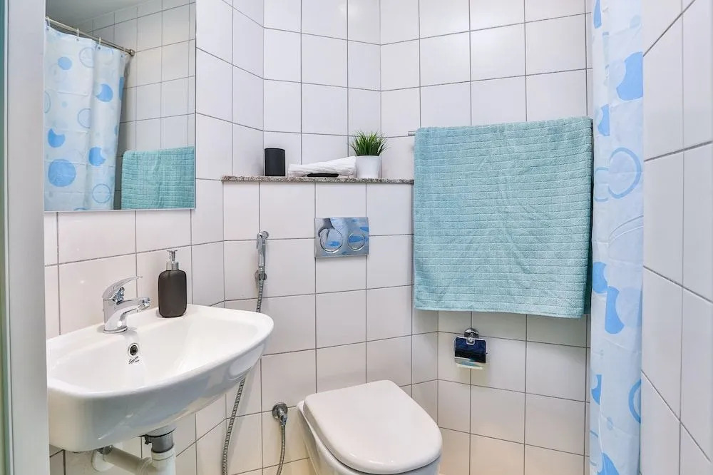 Ensuite Rooms and Studios - DUBAI