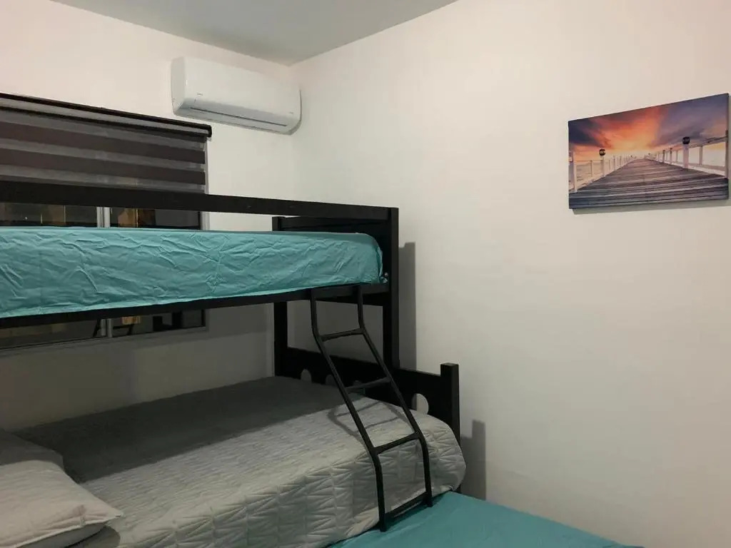 La Casa del Arbol -4bed 3 bath