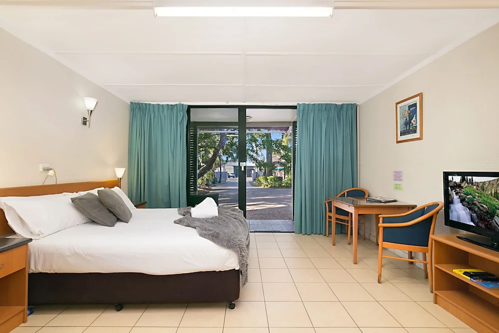 South Gladstone Motel