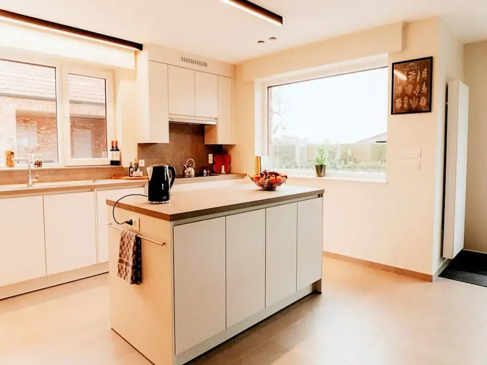 Luxury Holiday Home in Zwevezele