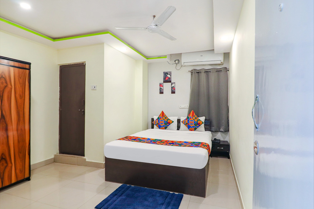 FabHotel Broholic Suites - Nr JNTU