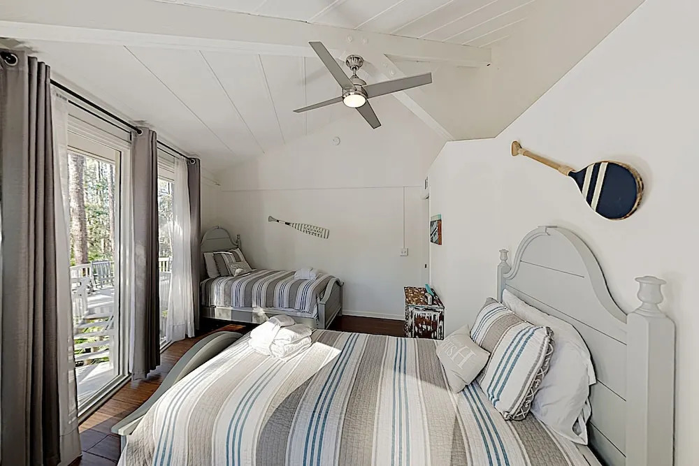 New Listing! Unique Waterside Octagonal 2 Bedroom Villa