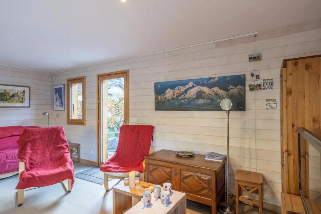 Chalet de 3 chambres avec jardin amenage et wifi a Les Houches a 2 km des pistes
