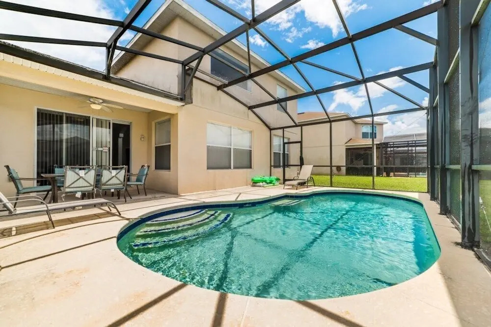 1050 Tourmaline Drive 5 Bedroom Home