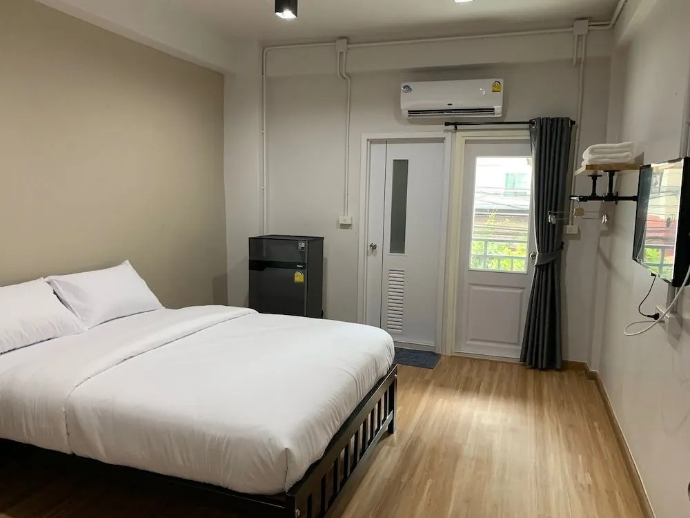 9TY hotel