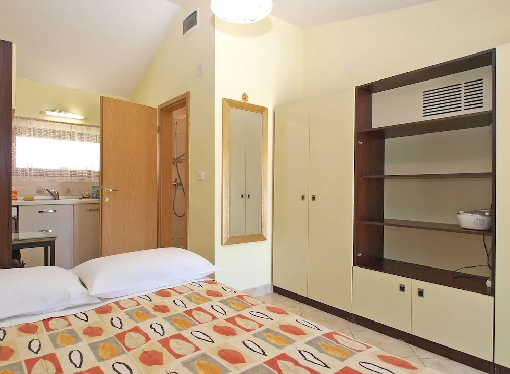 Apartment 1462