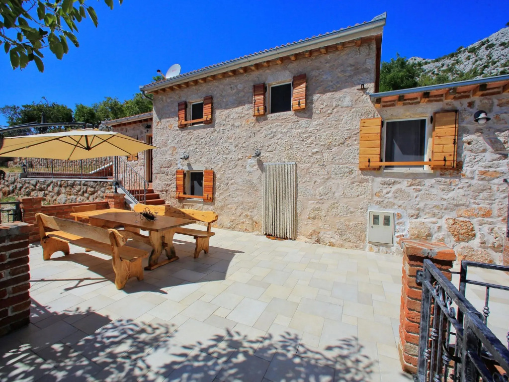 Lovely Holiday Home in Starigrad with Private Swimming Pool