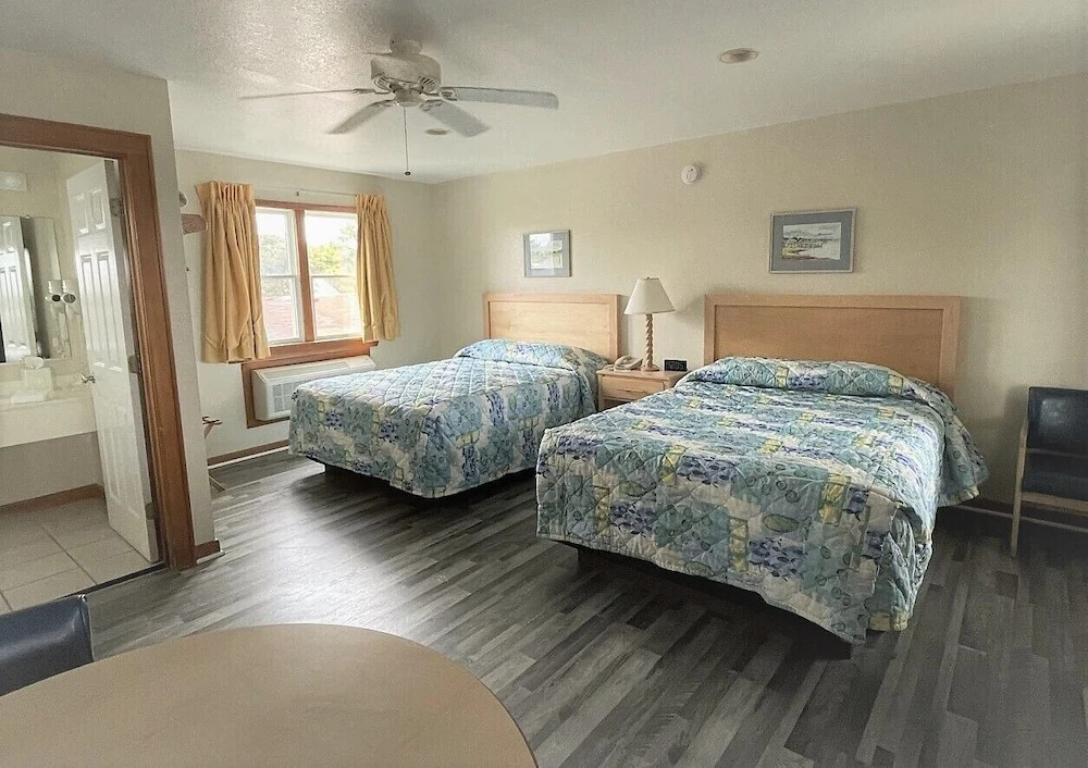 Pony Island Inn