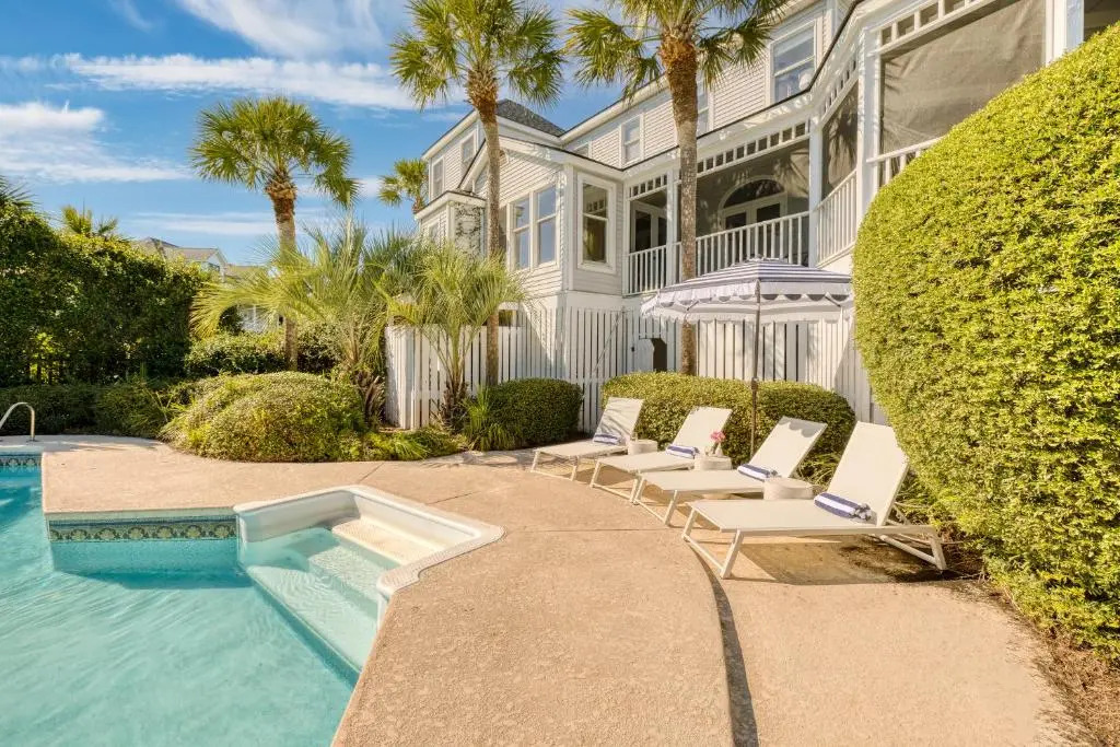Haven by Avantstay Luxury Beachfront Home w/ Pool & Gorgeous Patios