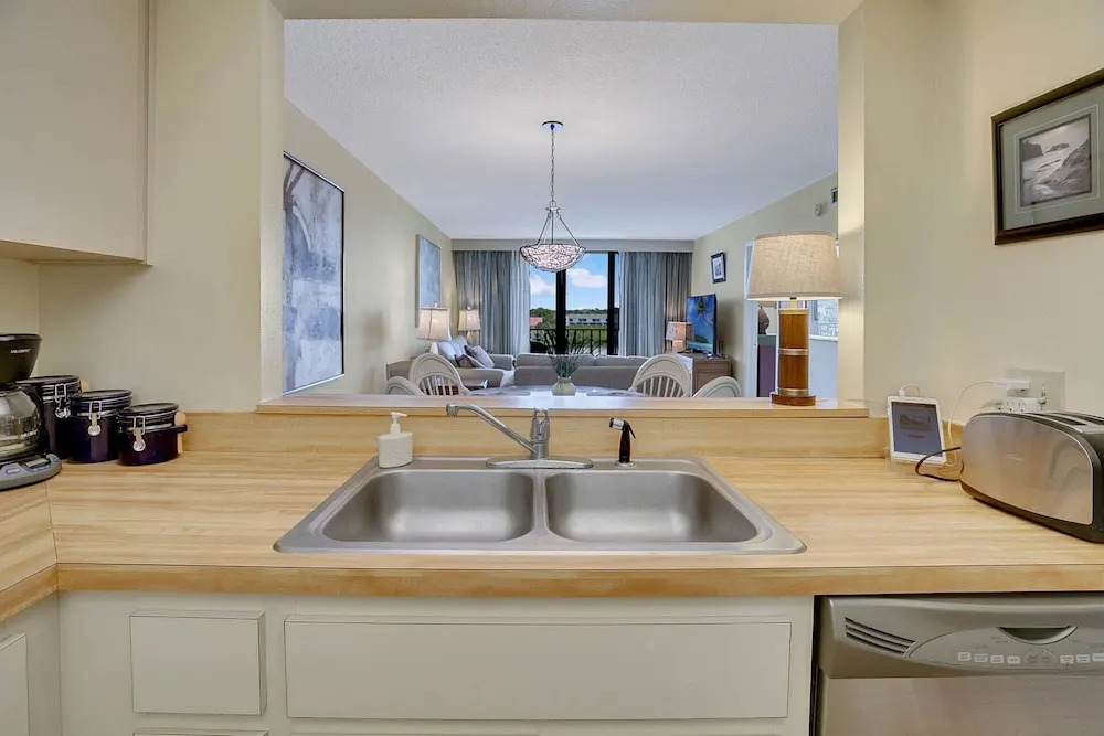 19931 Gulf Blvd Condo Unit 4B 2 Bedrooms 2 Bathrooms Condo