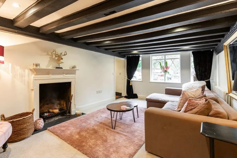 Beautiful 4 Bedroom Property