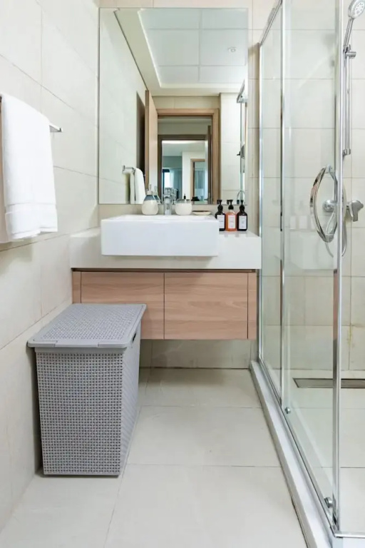 Nasma Luxury Stays - Azizi Riviera 44