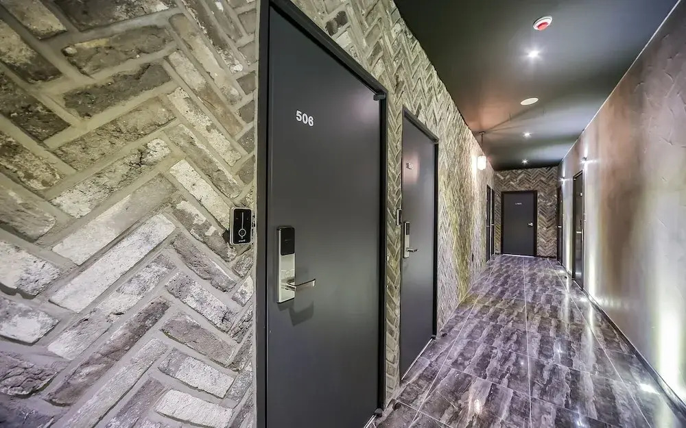 Changwon Jinhae Almond Hotel