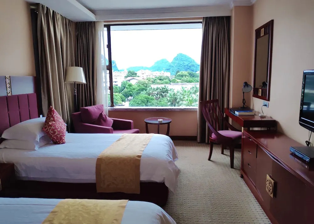 Rong Hu Hotel