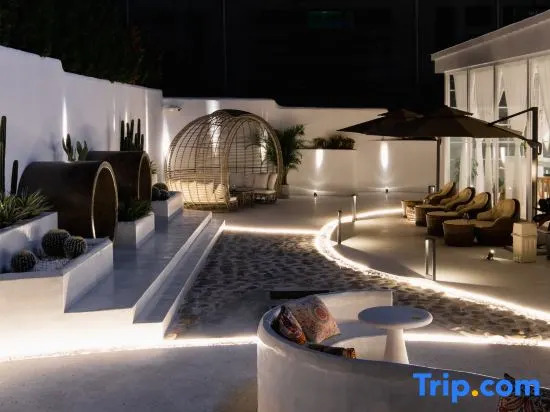 The Koi Fish Designer Homestay