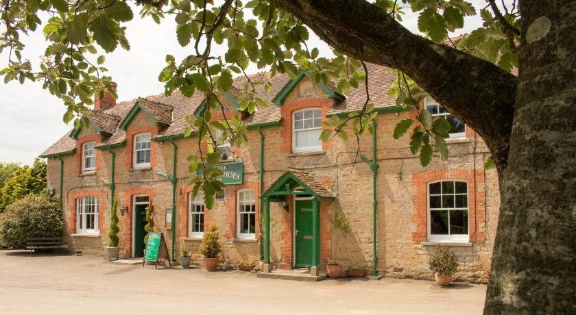 Three Horseshoes Inn