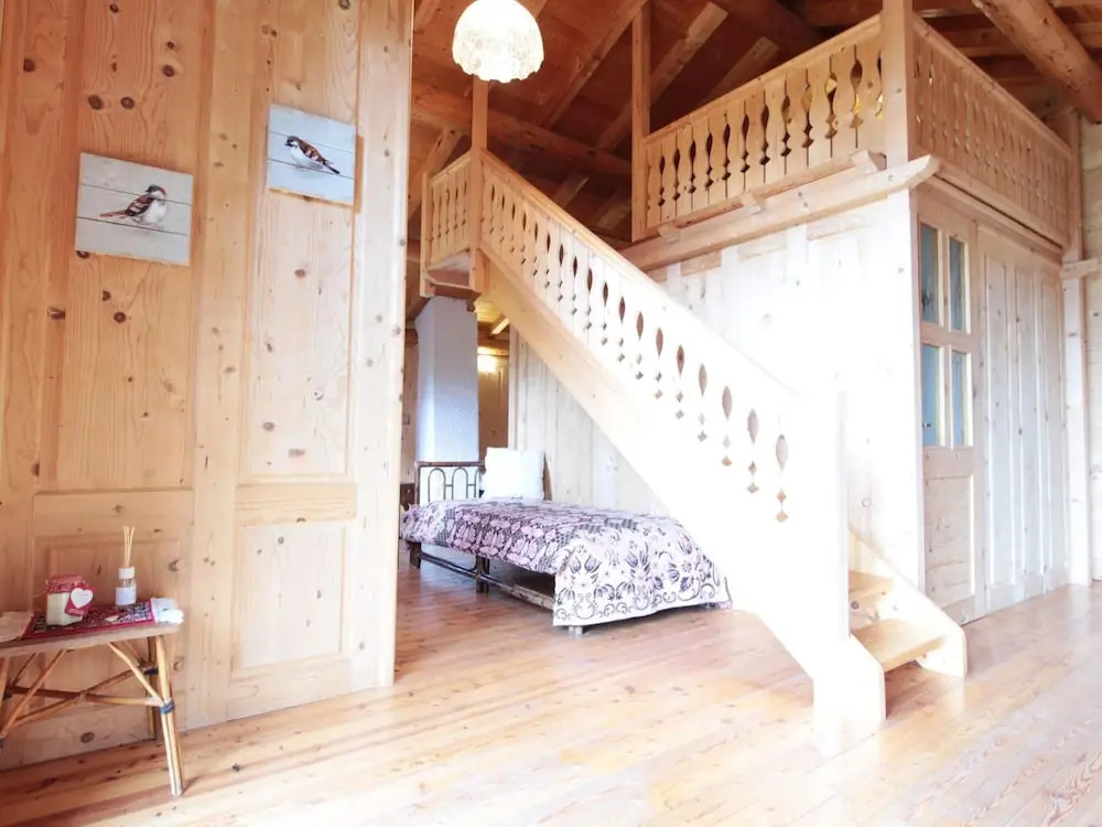Belvilla by OYO Hilltop Chalet in Lamon With Views