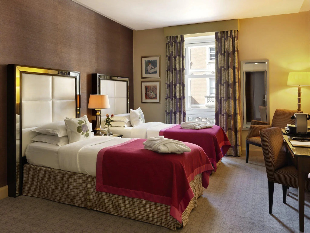 The Mandeville Hotel
