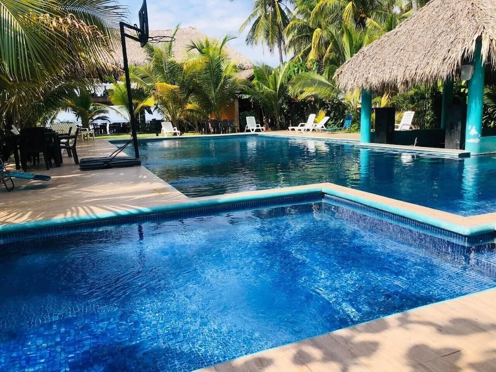 Sambo Mambo Beach Hotel