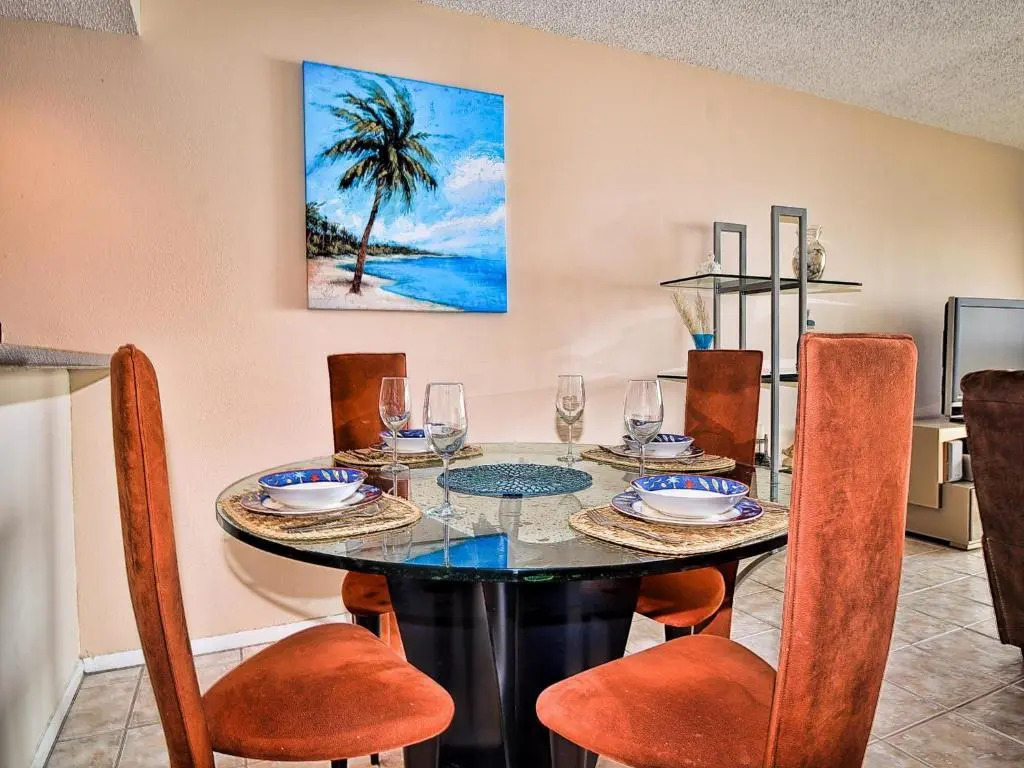 440 West Condos 1508S Walk to the Beach 555