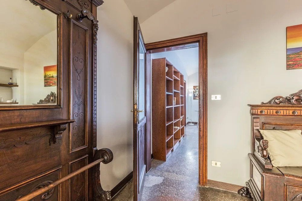 San Mamolo Retreats