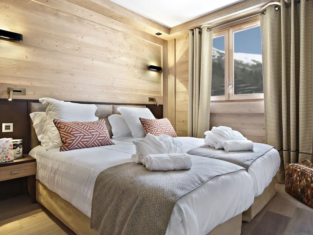Modern Furnished Apartment, Just 50 m. From the Slopes
