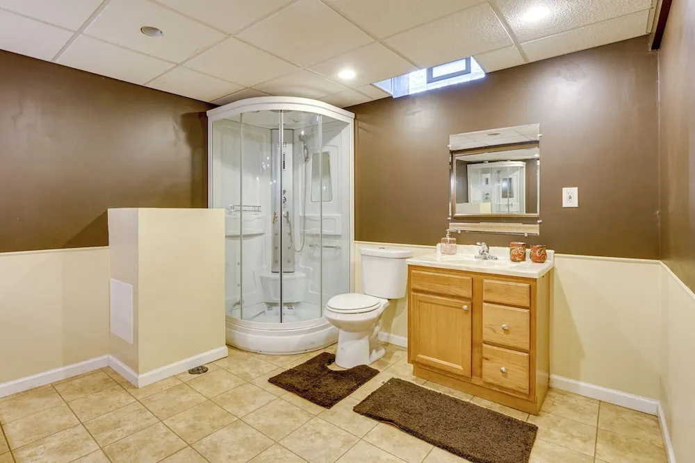 Pets Welcome: Convenient Family Home in Westland!