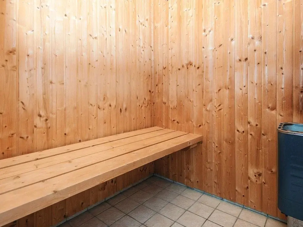 Charming Sauna Cottage-By Traum