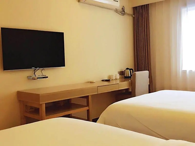 Отель GreenTree Inn Rizhao Donggang Area Haina Shopping Mall Shell Hotel