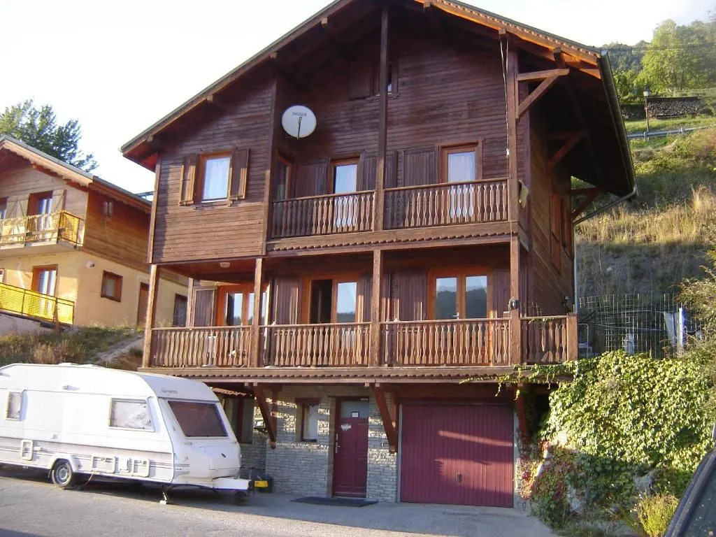 Ski Chalet - Chez Helene Ski fb