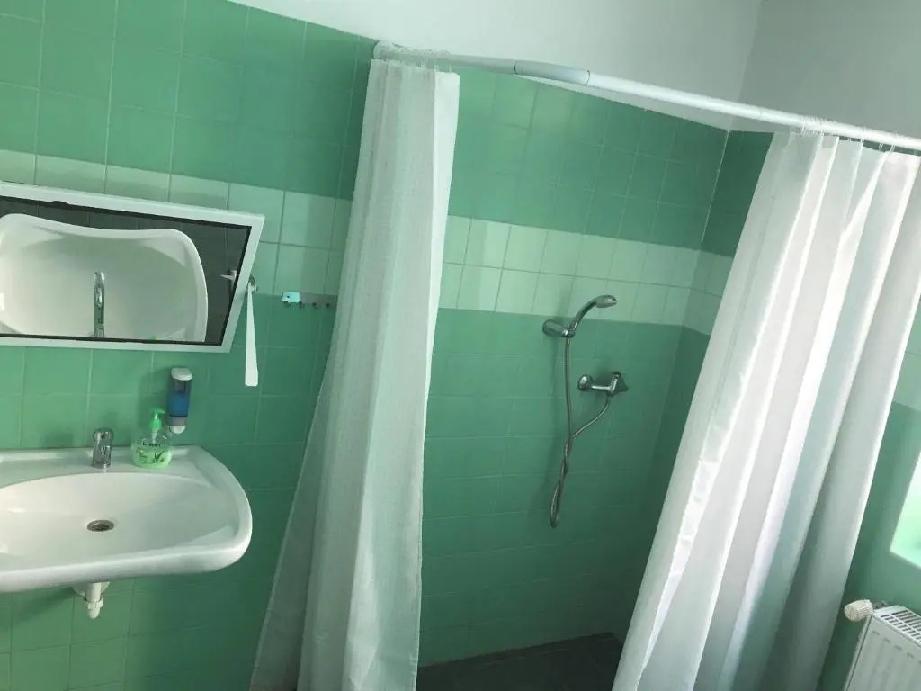 Hostel Bernarda Bolzana