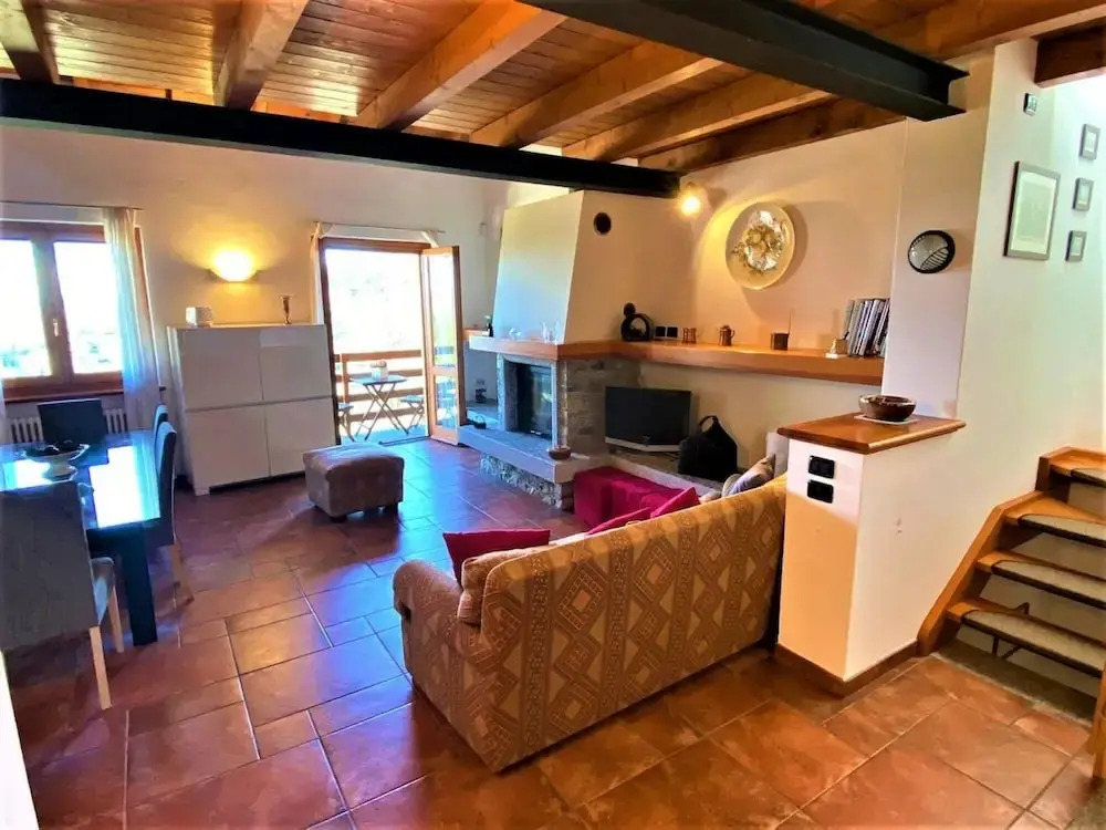 Chalet Dania With Garden Pool and Lake View