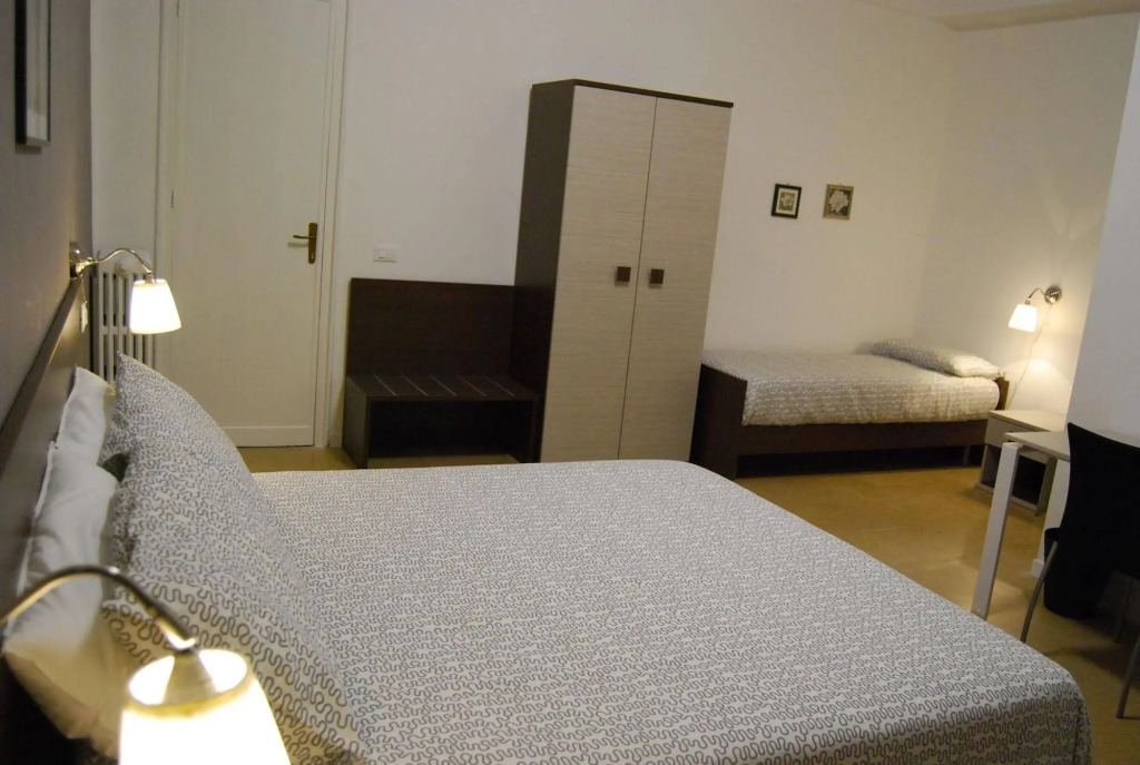 Extra Bed and Breakfast