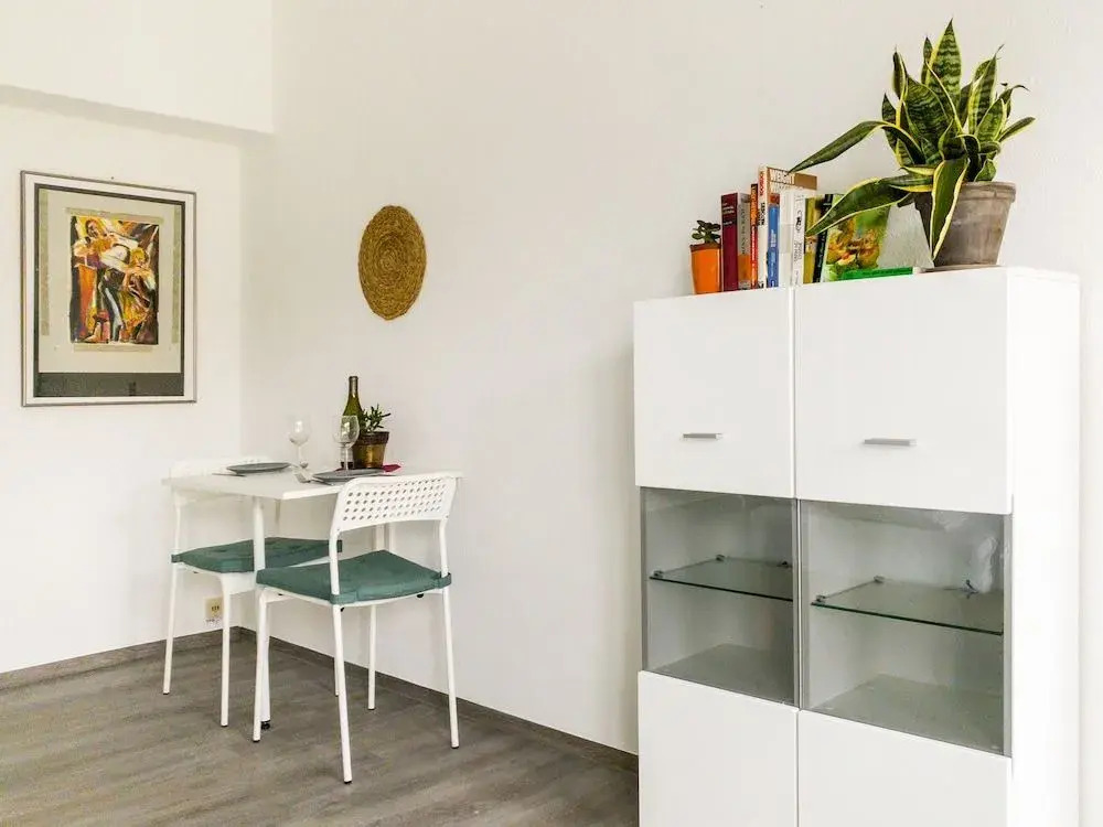 Apollo Apartments
