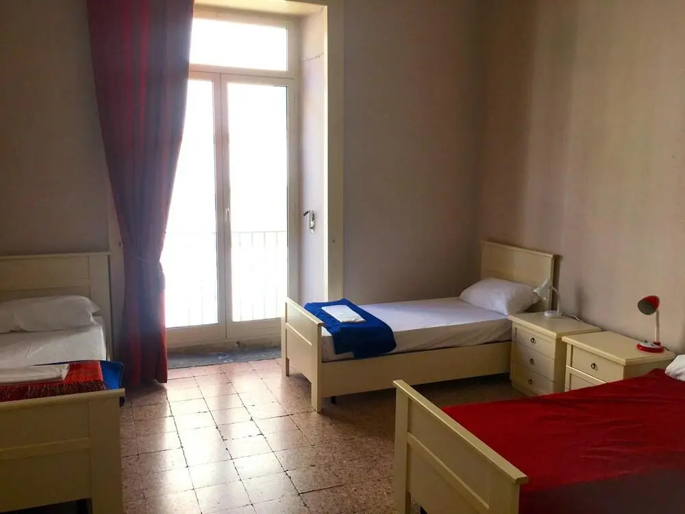 6 Small Rooms