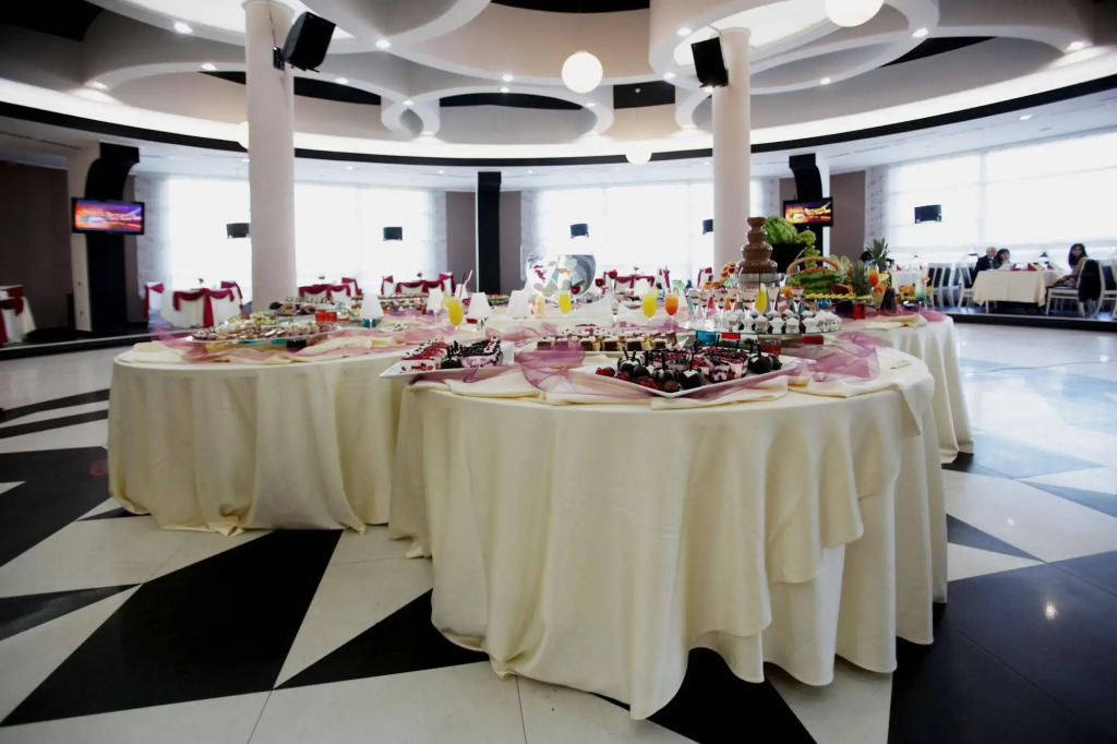 Black Tulip Hotel